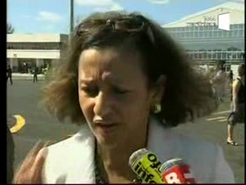 Marie-Luce PENCHARD  remet le PS   à sa place