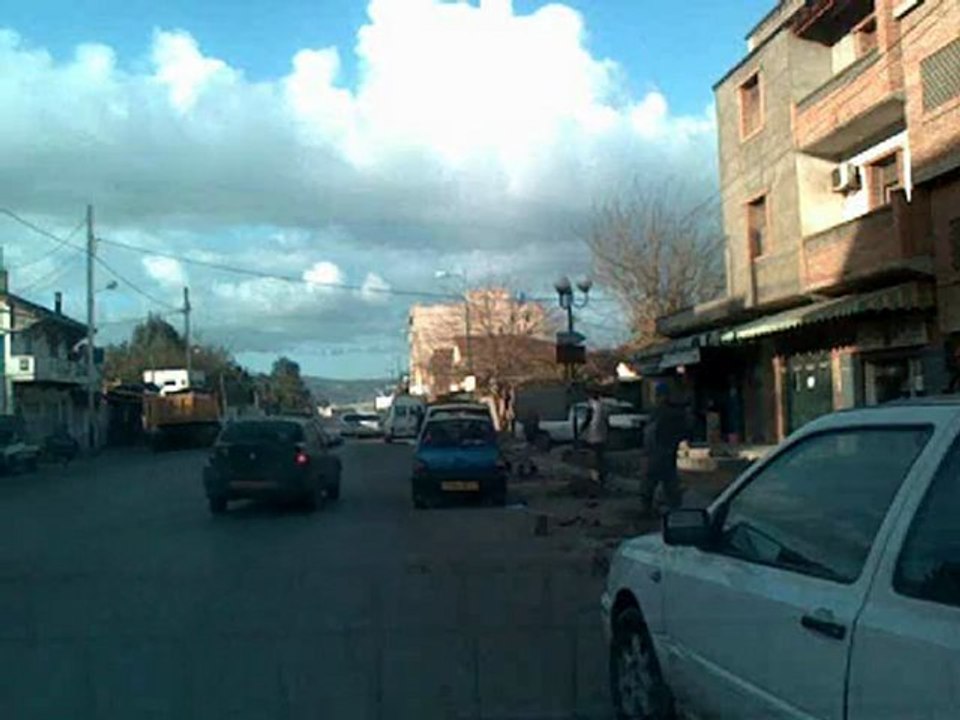 Tamurt s tezlatin timelḥanin