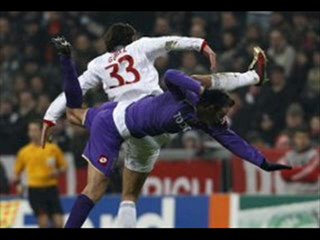 Bayern Munchen 2-1 Fiorentina Robben,Klose controversy score