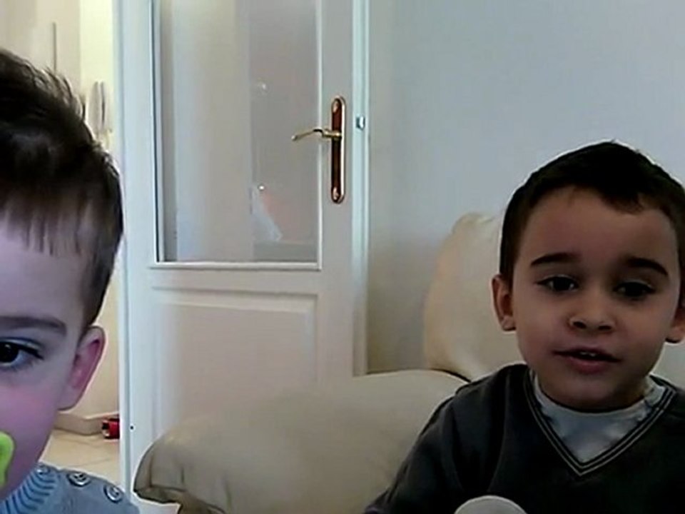 renan luce par giogio et titou les betises