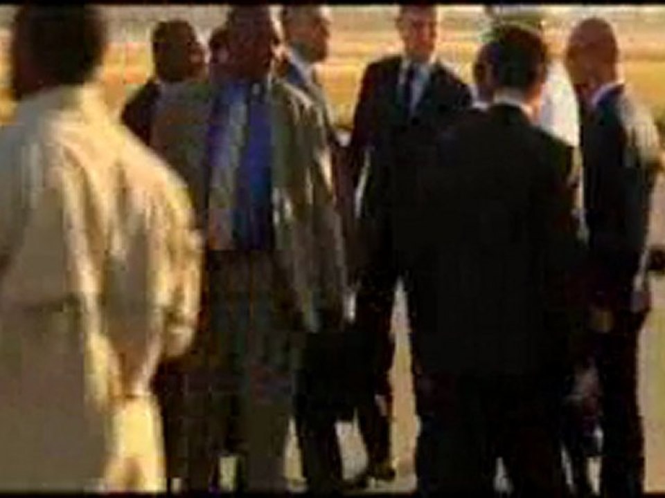 Sarkozy arriva ad Haiti