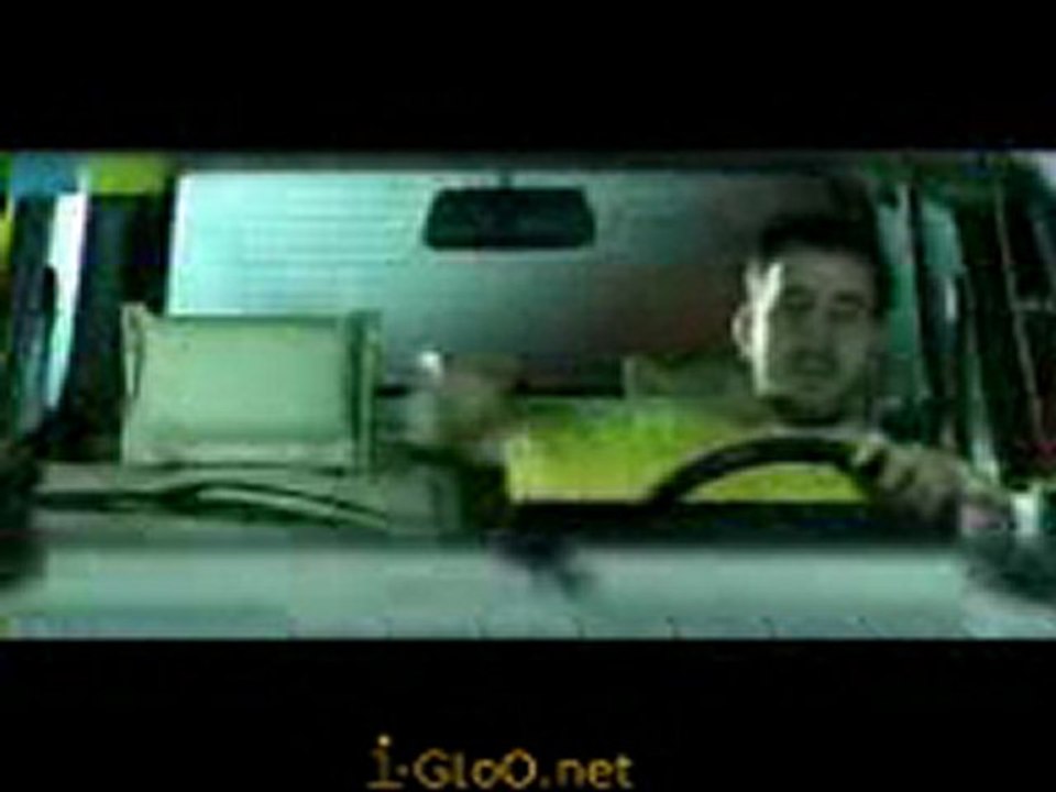 Une grosse Fiat qui bande..