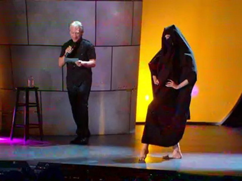 Bill Maher Hosts a Muslim Fashion Show