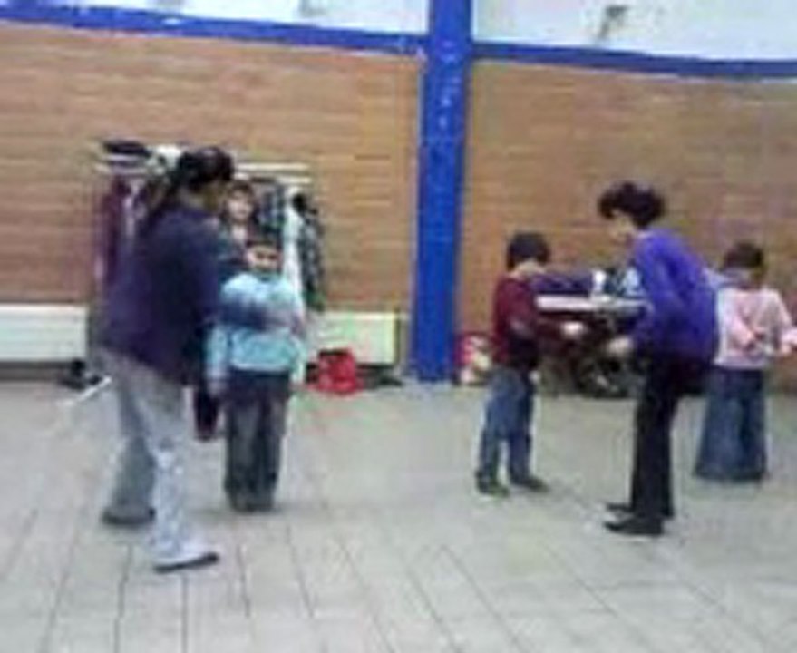 INITIATION AU BATON OFFERTE PAR LES VICTORYNE