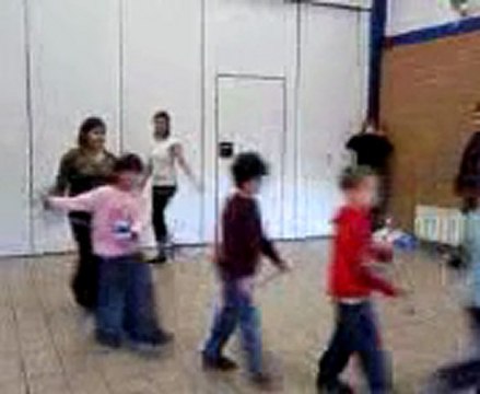 INITIATION AU BATON OFFERTE PAR LES VICTORYNE !