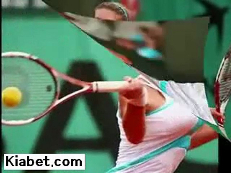 Simona Halep Wants Breast Reduction. Romanian sensation