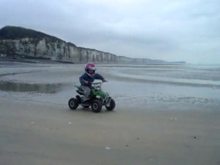 Quad électrique 500W sur la plage à Veules Les Roses (76)