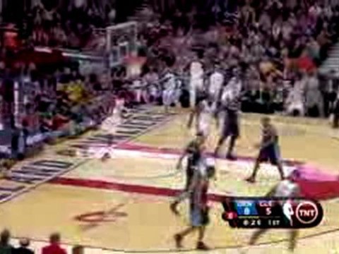 LeBron James hits J.J. Hickson with a sweet pass for the sla