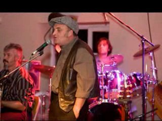 bb.fricotin les ballons de rouge