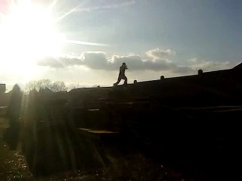 Yamakasi 71 avec un bon saut de Nico