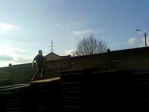 Yamakasi 71 avec Jonathan sur les palètes