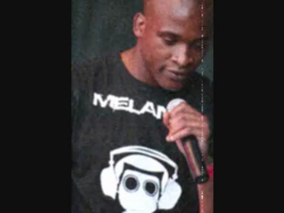 Osire Mc FREESTYLE SUR RADIO 48 FM avec Dj Peusnoo