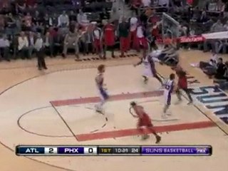 Josh Smith is doing what Josh Smith does best on this play.