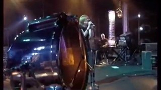 Portishead Live at La musicale (FRENCH TV) - 10 Roads