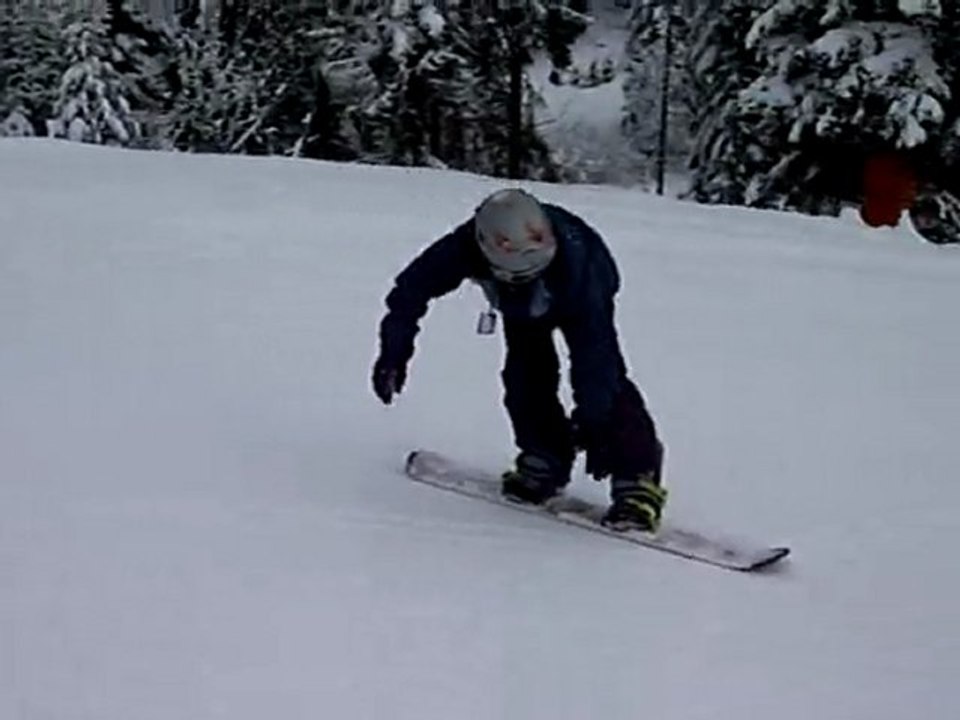 Carla essaye le Snowboard
