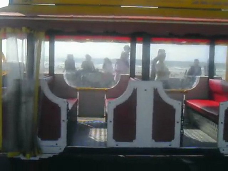 le train de berck sur mer  dans le nord pas de calais