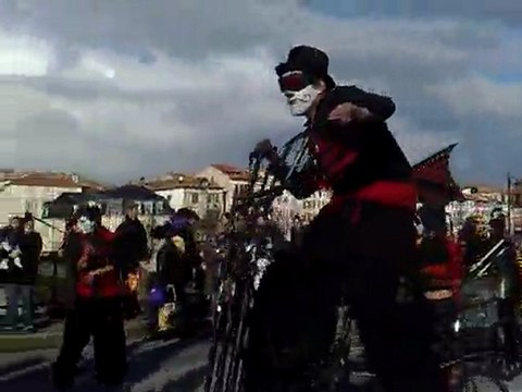 Carnaval de BAYONNE 20 février 2010 Arts de la Rue (2)