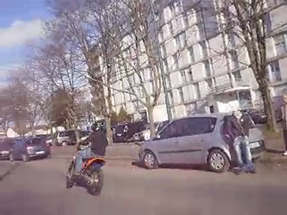 UN SAMEDI A MLK, CROSS-BITUME 2