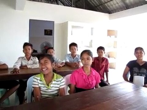 cours de français sur la terrasse à battambang
