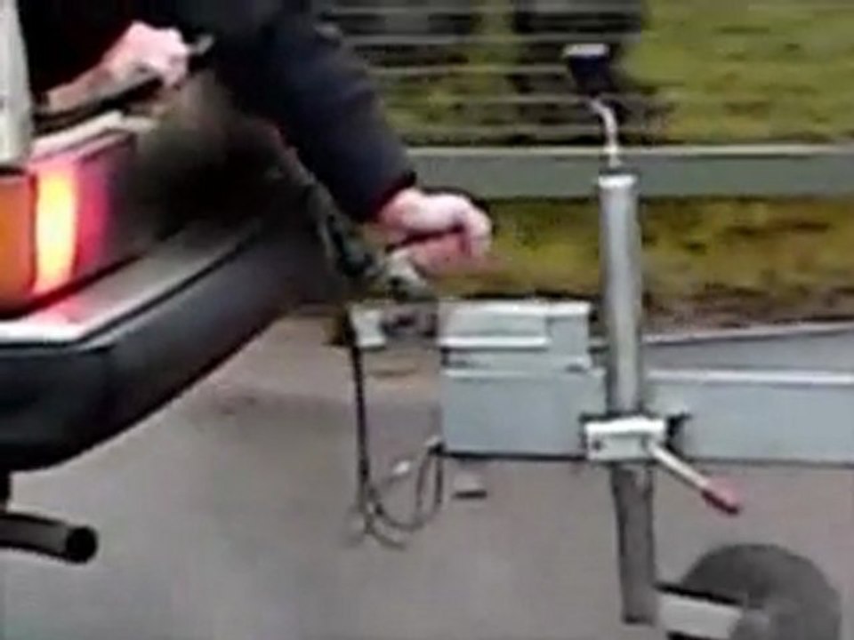 Attache remorque roumain