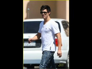 Taylor Lautner: Star Ambassador & Fan Favorite ❤️