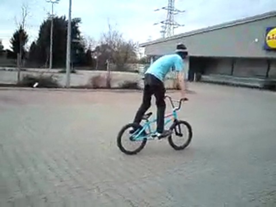 MOV02101