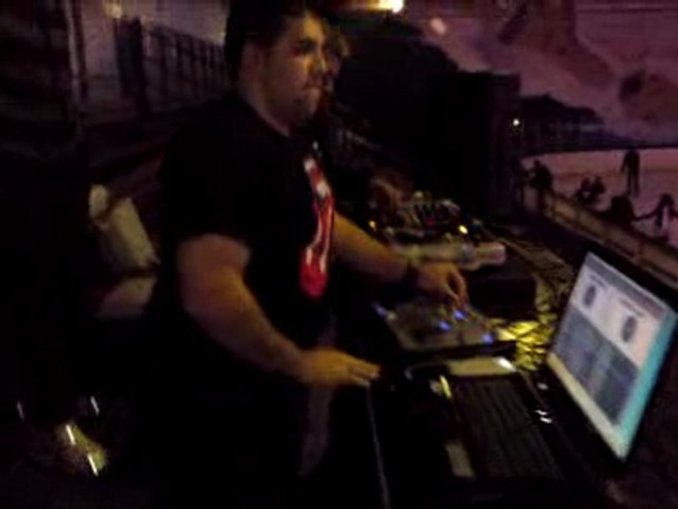 DJ SOMIX @ la patinoire(2) with NOMIX