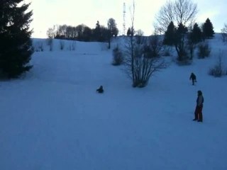 Descente en luge : Alysson