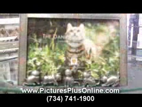 Black photo frame.oval frame,wood and metal photo frames