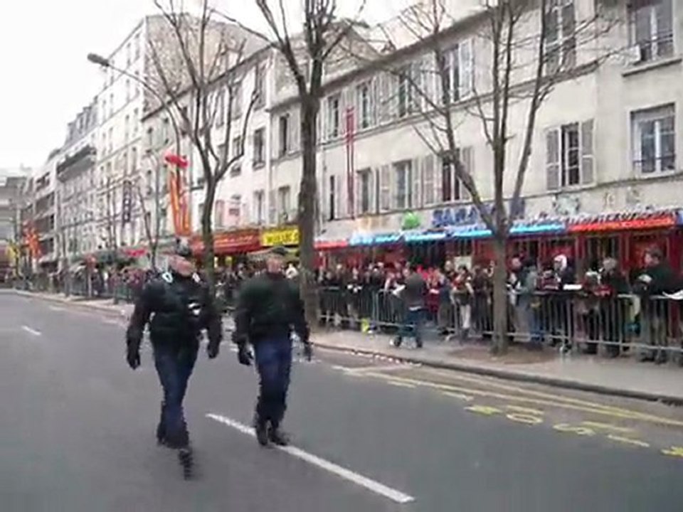 Défilé des CRS pour la nouvelle année chinoise 2010