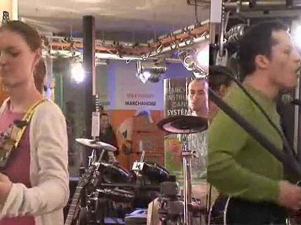 Borea en showcase chez Total Music