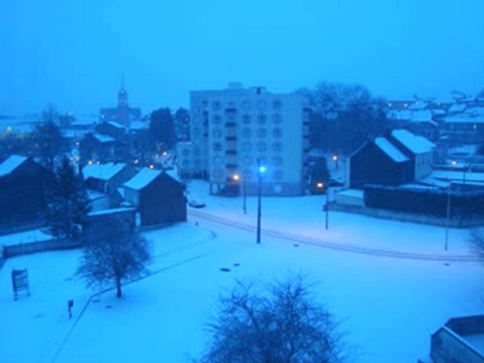 tombe la neige