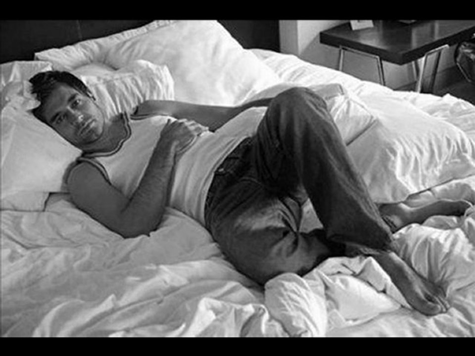 ben seni seviyordum...sen bilmiyordun..İCLAL AYDIN...