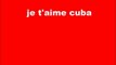 un chrétien braque un fusil automatique sur 1 enfant de 6ans