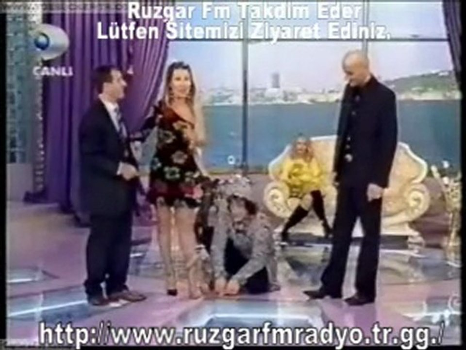 SEDA SAYAN ÇORAP SHOW