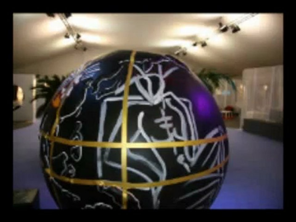 /Users/florenceloussier/Desktop/globe 01