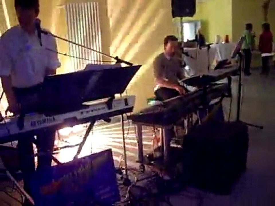 orchestre YAKADANSER rock and roll