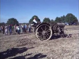 Montaillé_hersage_tracteur