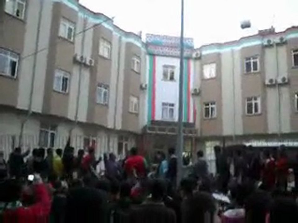 Diyarbakırspor TARAFTARI KULUBÜ BASTI www.diyarbakirspor.org