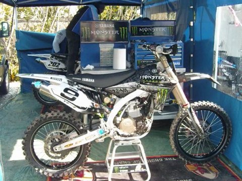 Un tour en photos chez Kawa et Yam au mx de valence 2010