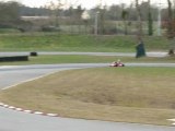 Karting: Baptiste Delhumeau teste le moteur 100 cc cadet
