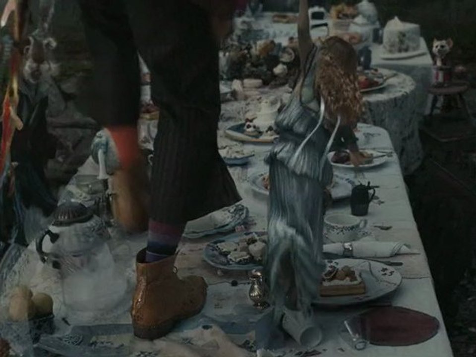 Alice in Wonderland: Tea Party