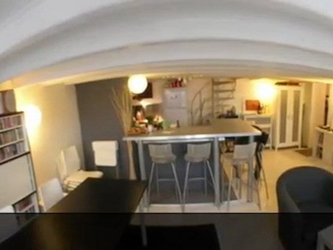 Rez-de-chaussée au coeur de Paris.