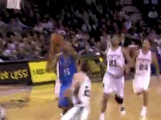 Manu Ginobili goes up against Kevin Durant for the game chan