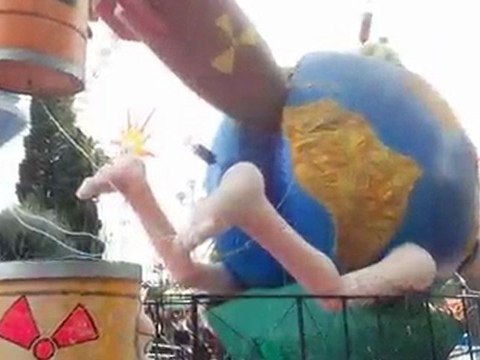 Carnaval de Nice 2010 - Vidéo sans son - bonne image