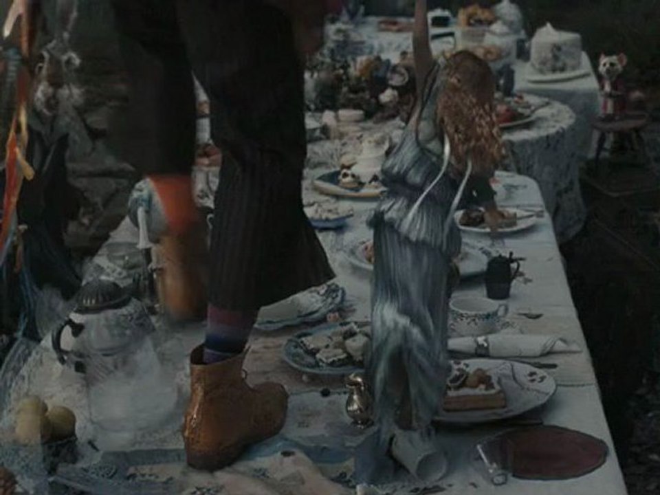 Alice in Wonderland 2010 - Tea Party