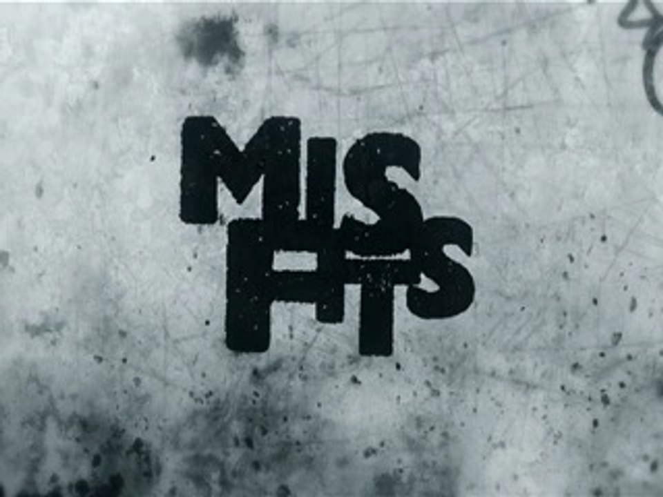 DVD SÉRIE "MISFITS" SAISON 1 DE TOM GREEN & TOM HARPER