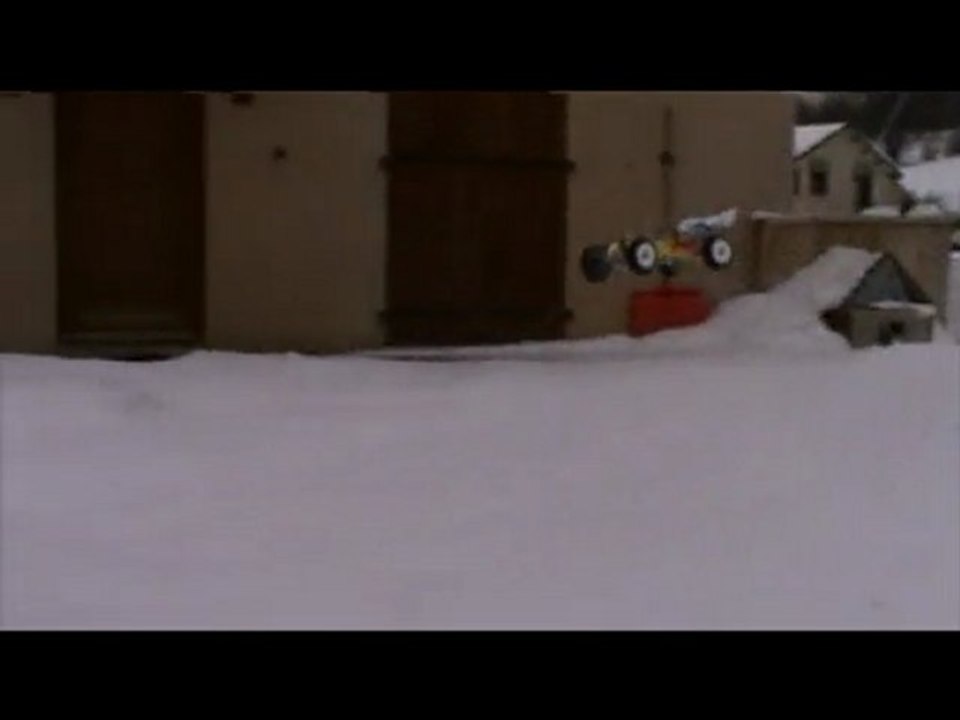 hobbytech  STR8ep jump sur neige