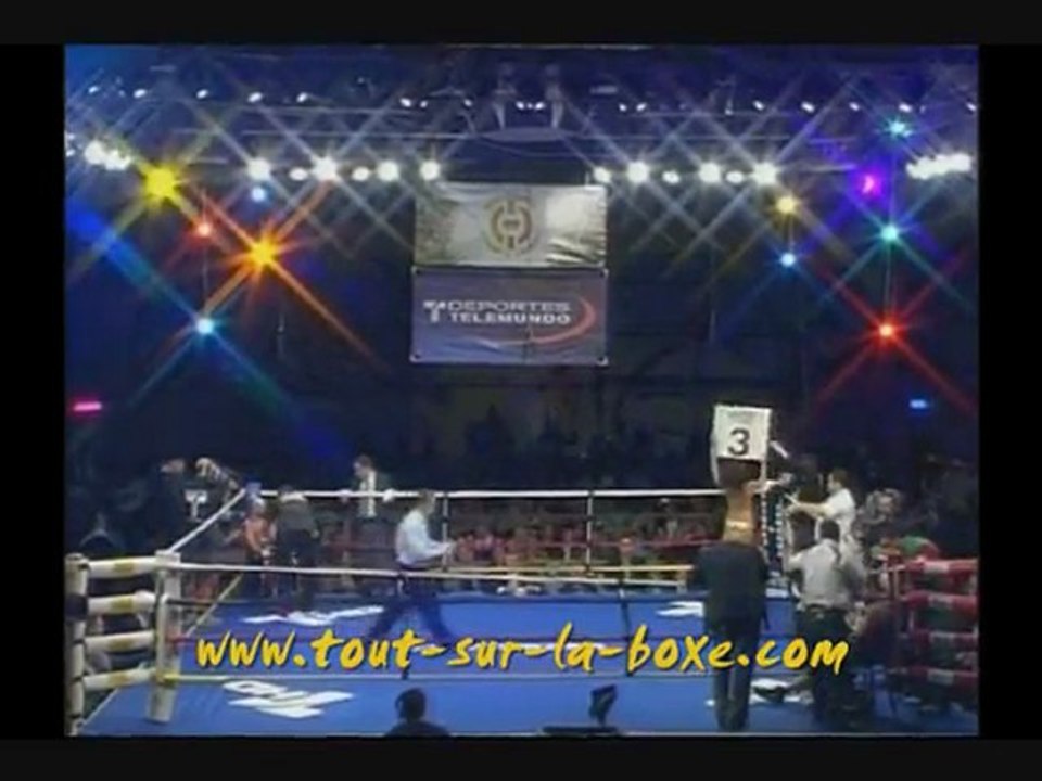 Edel Ruiz vs. Clarence Adams (K.O au 4eme round)