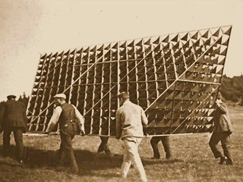 Graham Bell et les cerfs-volants sur wokipi-kite.com/